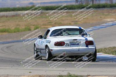 media/Jun-05-2022-CalClub SCCA (Sun) [[19e9bfb4bf]]/Group 1/Race/